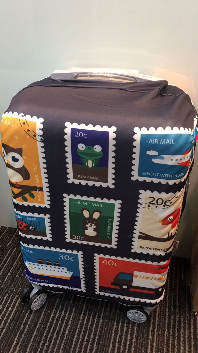 Giao hàng sớm hơn dự kiến -> Tốt
So với giá 175 thì hình như ko bằng, mùi vải hơi nồng. Nên giặt trước khi sử dụng