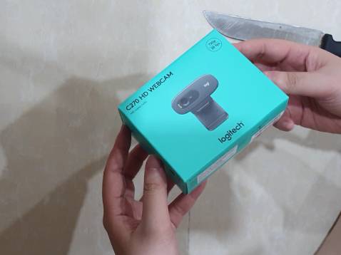 giao nhanh, nhỏ gọn dễ xài, chất lượng hình ảnh tốt, bắt đc ánh sáng tự nhiên nên quay buổi sáng thì ok, còn quay buổi tối thì hơi hạt