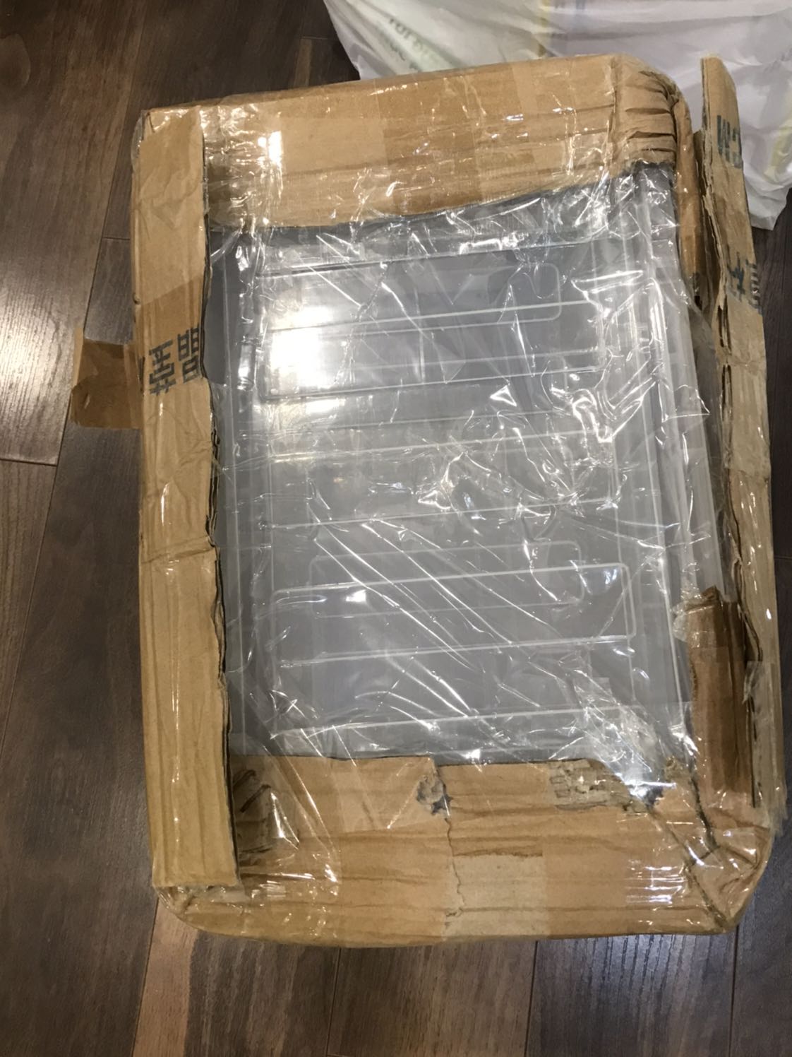 Đóng gói sản phẩm cẩn thận, hàng chất lượng tốt.