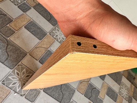 Hành giao chậm so với dự kiến. Bị bung góc. Xầy xước nhiều