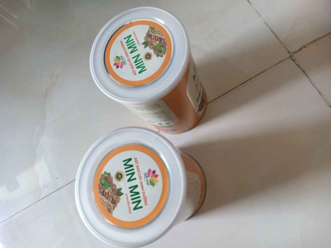 hàng được gói cẩn thận, mình rất hài lòng. sản phẩm ngũ cốc uống ngon, cung cấp đầy đủ dưỡng chất. mình mua combo 2 hộp rẻ hơn mua lẻ!