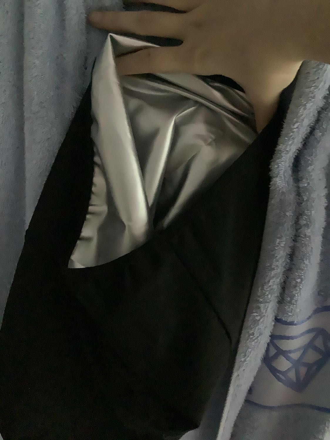 Sản phẩm ổn mình cao m58 nặng 52kg mặc size M vừa khít ạ mong là sẽ tan bớt mỡ bụng như quảng cáo