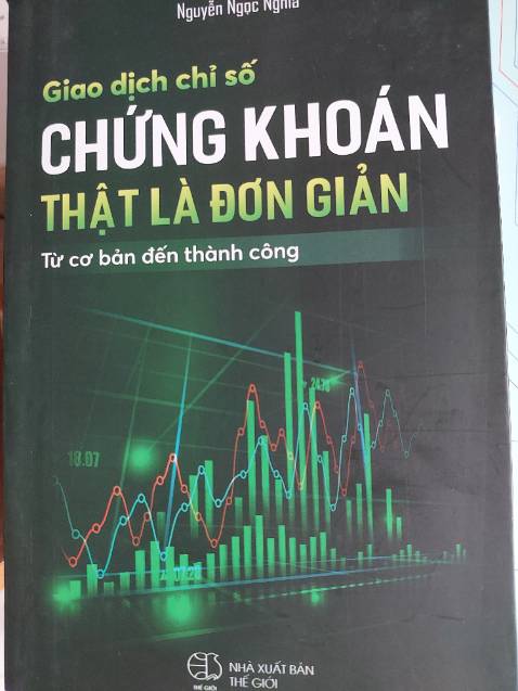 Sách mua rồi nhưng không thực hành được, buồn.