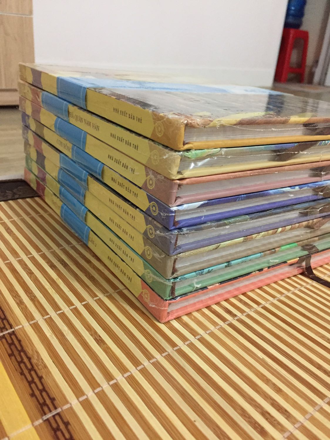 Sách đẹp, mua giảm 58% nên thấy rất đáng đồng tiền bát gạo