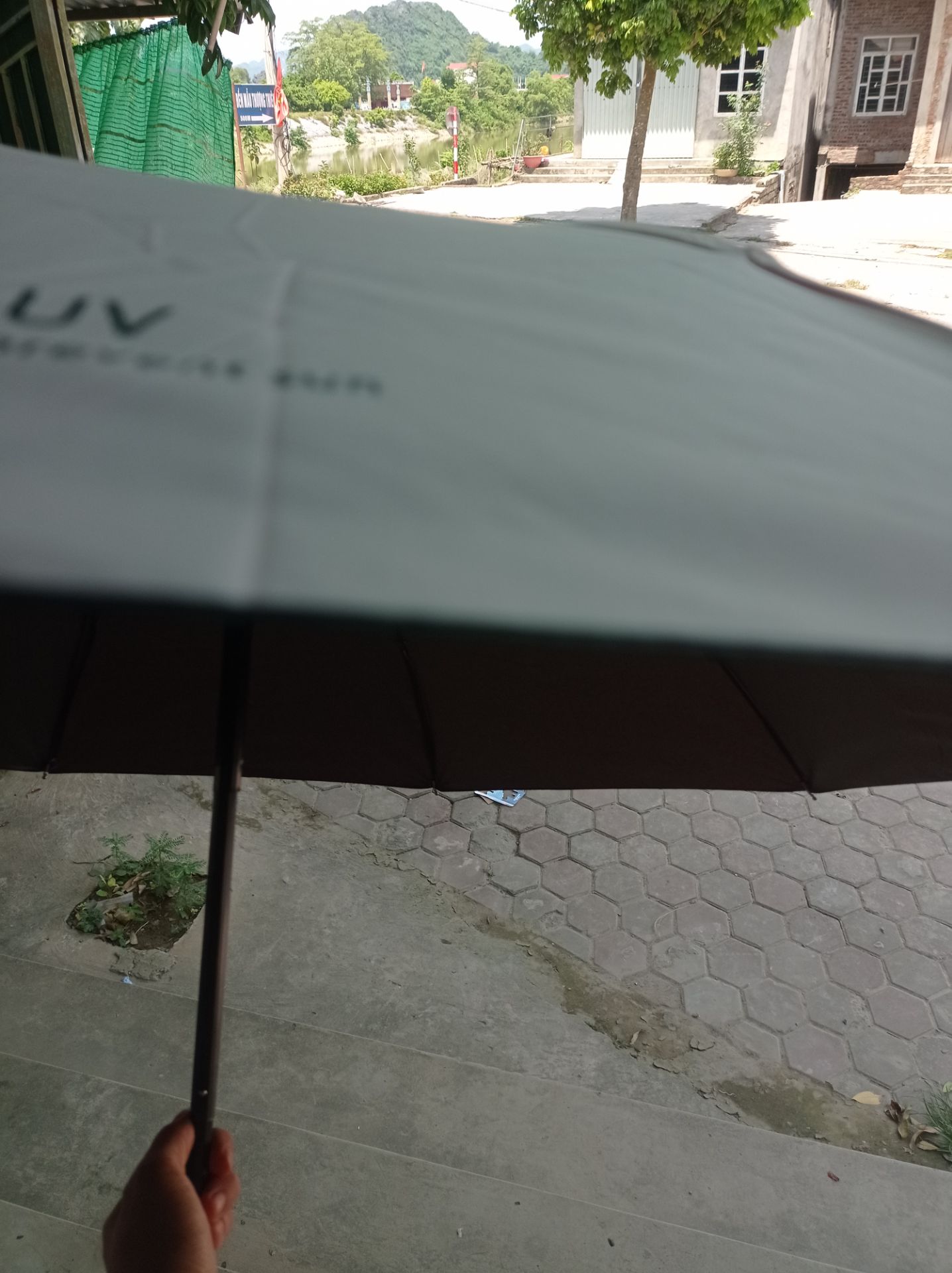 sản phẩm đẹp ý hình luôn ạ, chắc chắn lắm nha, shop rất nhiệt tình, giao hàng cũng rất nhanh