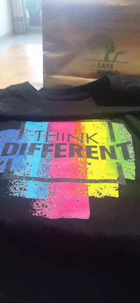 Chất vải cotton tốt khỏi bàn, hình in sắc nét. Đóng gói đẹp, túi giấy bảo vệ môi trường. Tks ạ