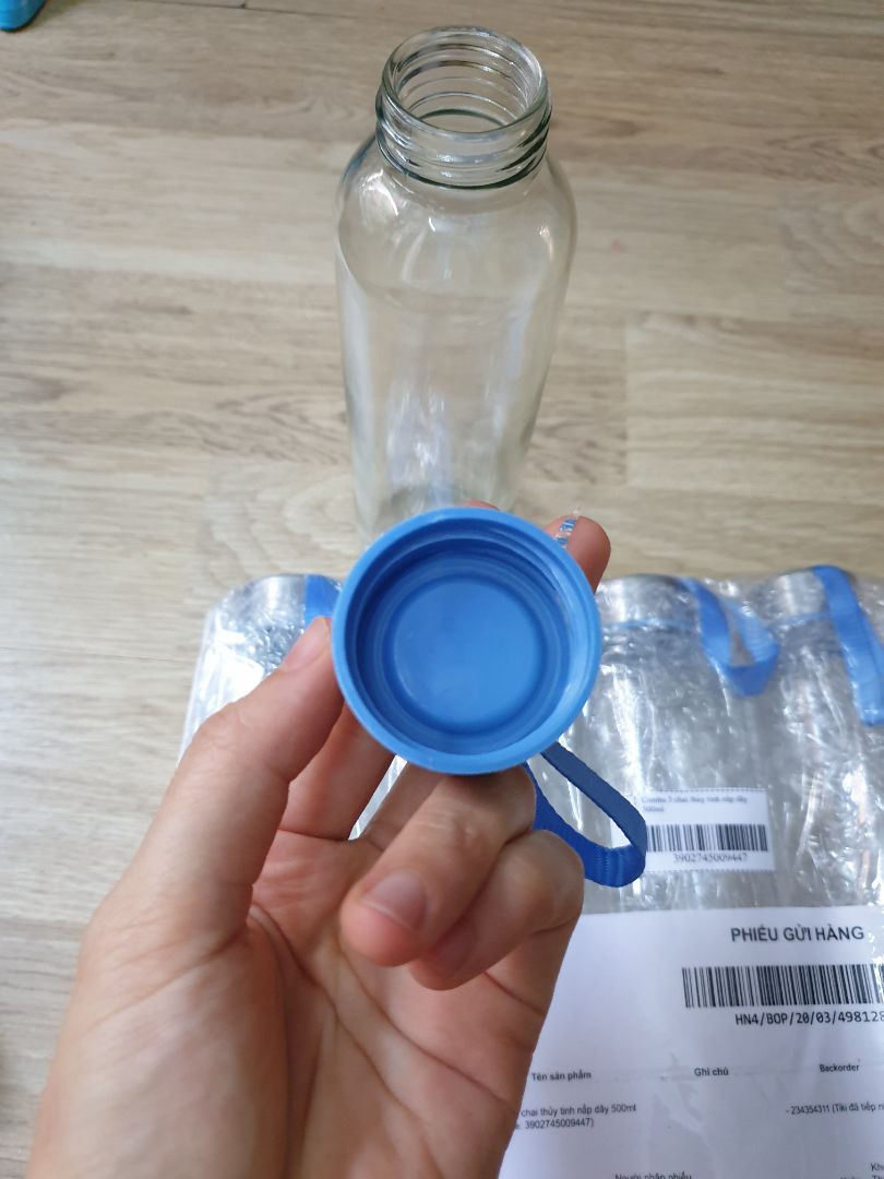 Rất hài lòng với sự chỉnh chu, cẩn thận của người đóng gói, người vận chuyển và người giao hàng. SP có nắp nhựa sẽ k bị gỉ sét, chai mua về vệ sinh nước sôi nóng k bị vỡ. Rất hài lòng và cảm ơn Tiki. ❤