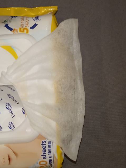 Khăn giấy không mùi - dễ sử dụng.
Chất lượng khăn tương đối dai và mềm mịn.
Sản phẩm tương đối tốt trong tầm giá.