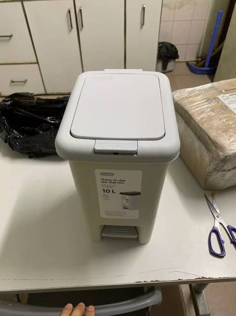 Hàng đẹp. Nhựa dày dặn dùng rất sướng. Cty mình có cái này rồi nên mới mua về nhà dùng. Giá thì đúng tiền nào của đó . Ok nha shop