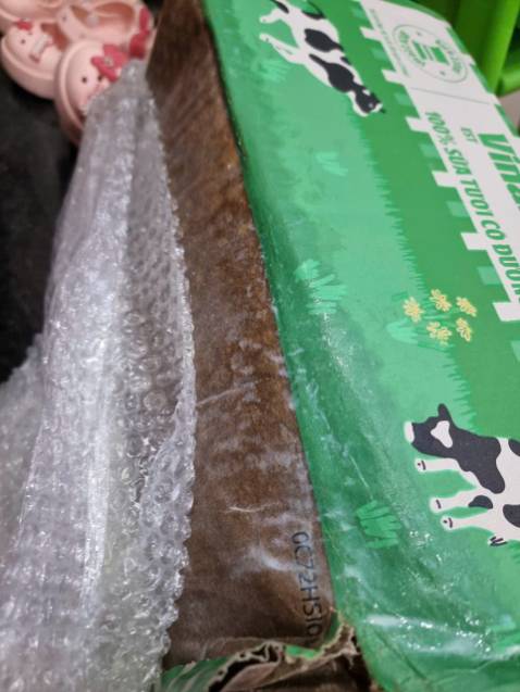 Giao hàng lần này bị đổ, bể quá shop ơi. Xin chú ý các lần sau ạ