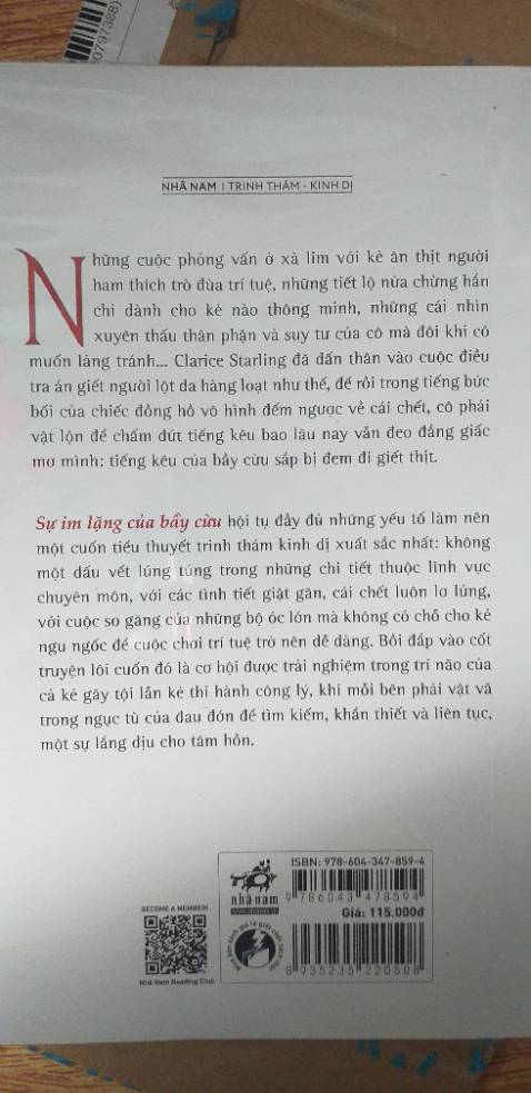 vì mua giá rẻ nên sách về không có bìa trong bọc ngoài, nhưng vẫn còn mới và đẹp lắm ạ. Trời mưa mà shipper đi ship cực quá trời, đơn có bị ướt một tí nhưng kô ảnh hưởng đến sách hehê. Cảm ơn shốp và shíp pơ nhìu ạ ❤ vì mua giá rẻ nên sách về không có bìa trong bọc ngoài, nhưng vẫn còn mới và đẹp lắm ạ. Trời mưa mà shipper đi ship cực quá trời, đơn có bị ướt một tí nhưng kô ảnh hưởng đến sách hehê. Cảm ơn shốp và shíp pơ nhìu ạ ❤