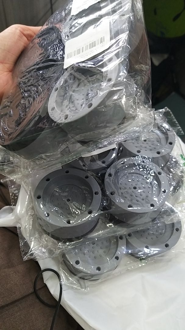 đế chắc chắn, thấy ổn áp nhen