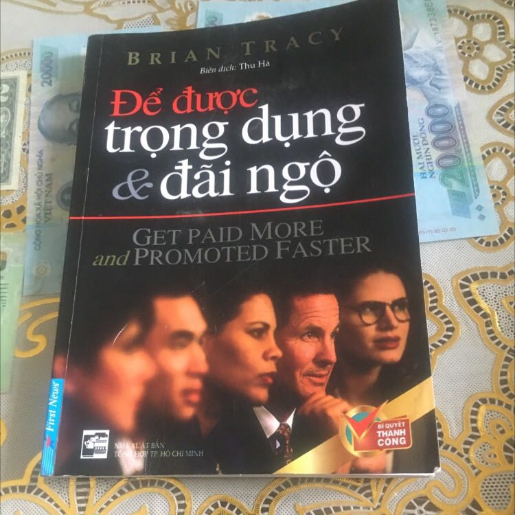 Cuốn sách tuyệt vời, áp dụng xong đảm bảo tất cả mọi người trong công ty yêu quý chứ không chỉ riêng sếp. Sếp còn yêu như người nhà luôn. Cảm ơn tác giả nhà in sách biên tập người giao hàng và thanh toán.