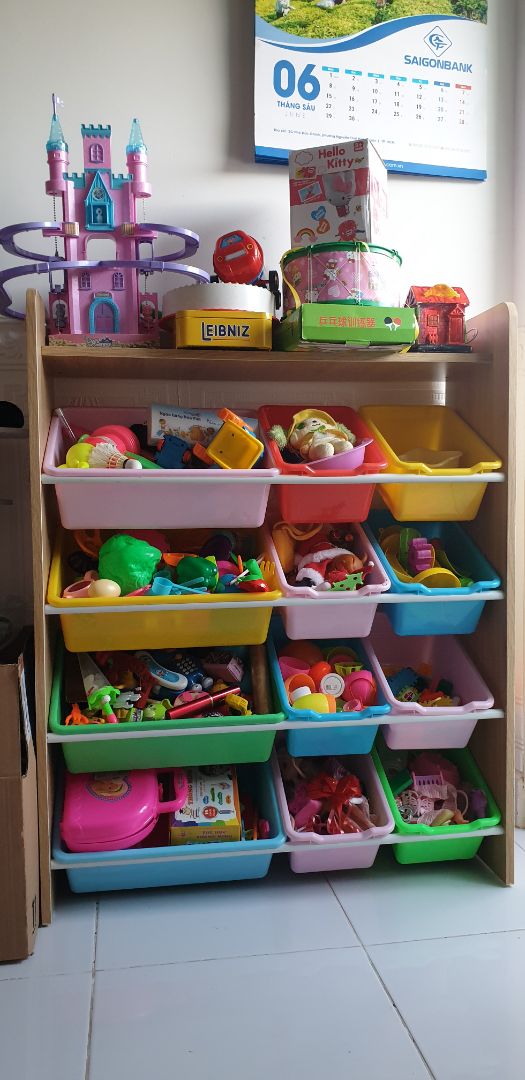 đóng gói cẩn thận, giao hàng nhanh. chủ shop nhiệt tình và thân thiện,khung sườn chắc chắn, nhiều ngăn giúp bé phân loại đồ chơi và tập thói quen ngăn nắp sau mỗi lần chơi. sẽ ủng hộ thêm nhiều sp của shop đóng gói cẩn thận, giao hàng nhanh. chủ shop nhiệt tình và thân thiện,khung sườn chắc chắn, nhiều ngăn giúp bé phân loại đồ chơi và tập thói quen ngăn nắp sau mỗi lần chơi. sẽ ủng hộ thêm nhiều sp của shop