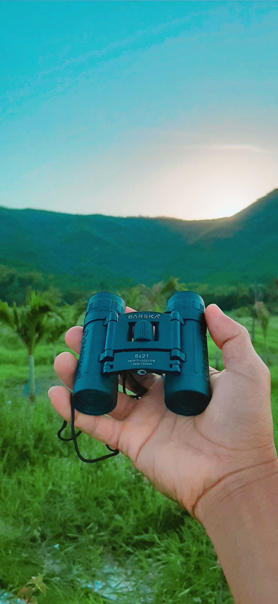 sản phẩm đẹp, nhỏ gọn, tầm nhìn tốt. không biết sản phẩm đắt tiền hơn còn nhìn rỏ đến mức nào nữa.???