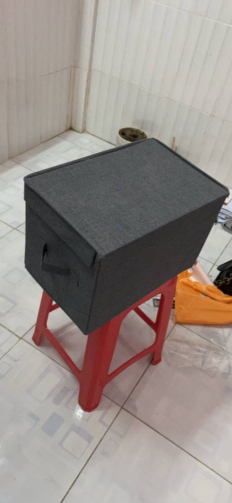 Hàng tốt. giao đúng thời gian. Giá ổn. Hộp tiện lợi đựng đồ để đỡ bụi , nhìn sang xịn mịn cực. Đúng kiểu mấy phong cách Châu Âu mà Thụy Điển IkeA ấy, lịch sự nhã nhặn. Mình cứ tìm cái mẫu này mãi nay mới thấy.Canh được lúc sale rẻ quá trờiiii
Mình rất ưng ý và sẽ tiếp tục ủng hộ shop
Phiếu cảm ơn cũng nhẹ nhàng dễ thương nữa, đúng người dễ thương như mihf thích hihiia