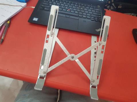 Tốc độ giao hàng nhanh kinh khủng. Trong vòng 2h là nhận hàng. 
Sản phẩm : tốt ( so với giá tiền). Cầm nặng tay & gọn. Một vài chi tiết chưa đuọc sắc nét,mượt mà. Nhưng đánh giá chung vẫn ổn.