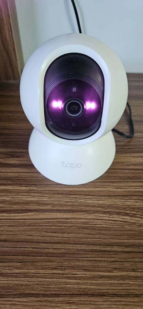 Sử dụng được hơn 2 năm. App yêu cầu cập nhật firmware và khi cập nhật xong thì đã ra đi. Lên mạng xem thì rất nhiều trường hợp cập nhật firmware thì hư luôn. Giờ phải mua lại cái khác.