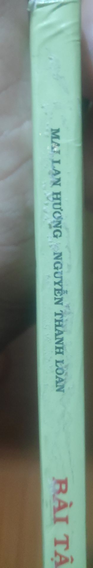 Sản phẩm có vết xước, không được bóc kĩ càng nhưng vẫn ngon nên cho 4* thôi