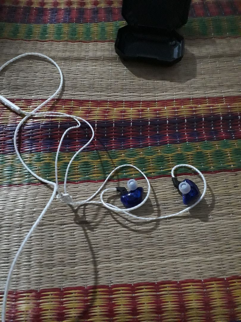 tai nghe chỉ dành cho nhạc trữ tình thì tốt còn nhạc khác thì nghe tạm ổn tai nghe chỉ dành cho nhạc trữ tình thì tốt còn nhạc khác thì nghe tạm ổn