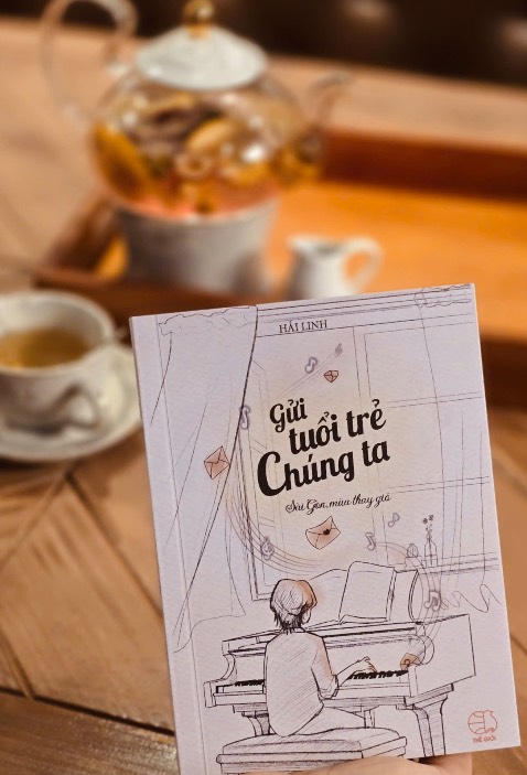 Đã đọc xong. Một quyển sách có số trang vừa vặn để cập nhật tất cả drama trong 1 buổi tối 😂