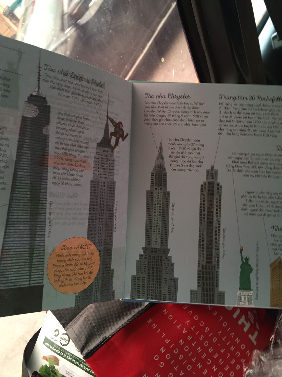 Cuốn sách có những thông tin cơ bản v thú vị về 1 số thành phố lớn trên thế giới. Sách đẹp và hấp dẫn❤️