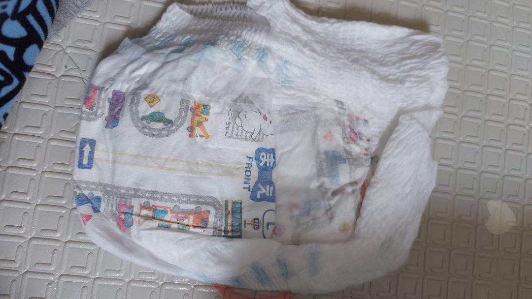 Giao hàng siêu nhanh, đặt đêm hôm trước hôm sau đã nhận được hàng. Hàng official nên thấy yên tâm về chất lượng.