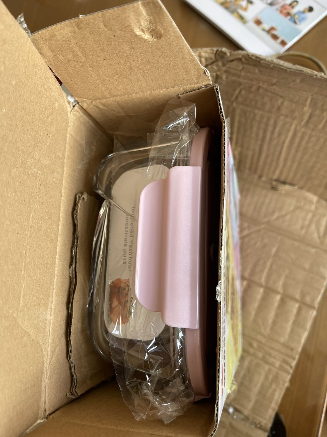 Sản phẩm giao bị bể,yêu cầu giao lại hộp khác hoặc hoàn tiền