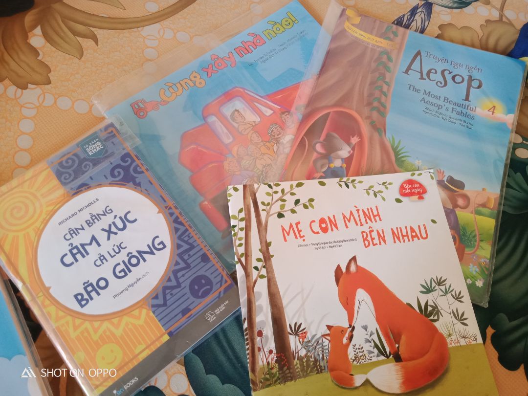 Tranh vẽ rất đẹp, nhìn thấy mát mẻ. Nội dung nhẹ nhàng, sâu lắng.