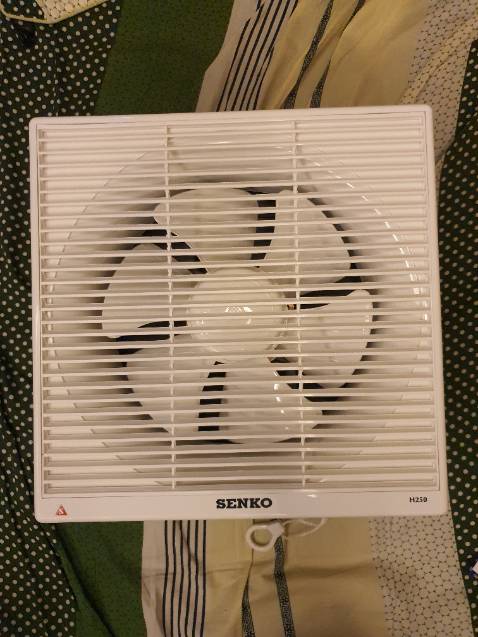 Shop đóng gói kỷ, giao hàng nhanh. Sản phẩm đúng như mô tả. Quạt đẹp, sử dụng tốt, hút, thổi mạnh. Cảm ơn Shop và Tiki.