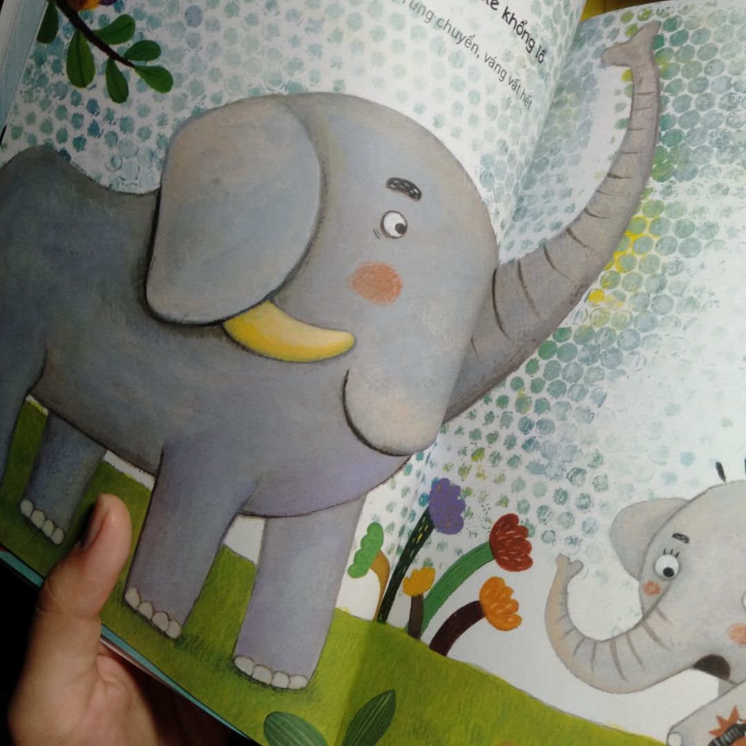 Sách dễ thương, nội dung dễ tiếp cận, chất lượng giấy và màu in đều rất tốt!