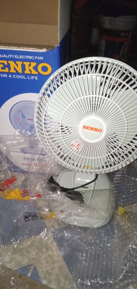 Huhu lúc đầu tưởng quạt bàn cở trung bình mà này nó quá nhỏ luôn :((