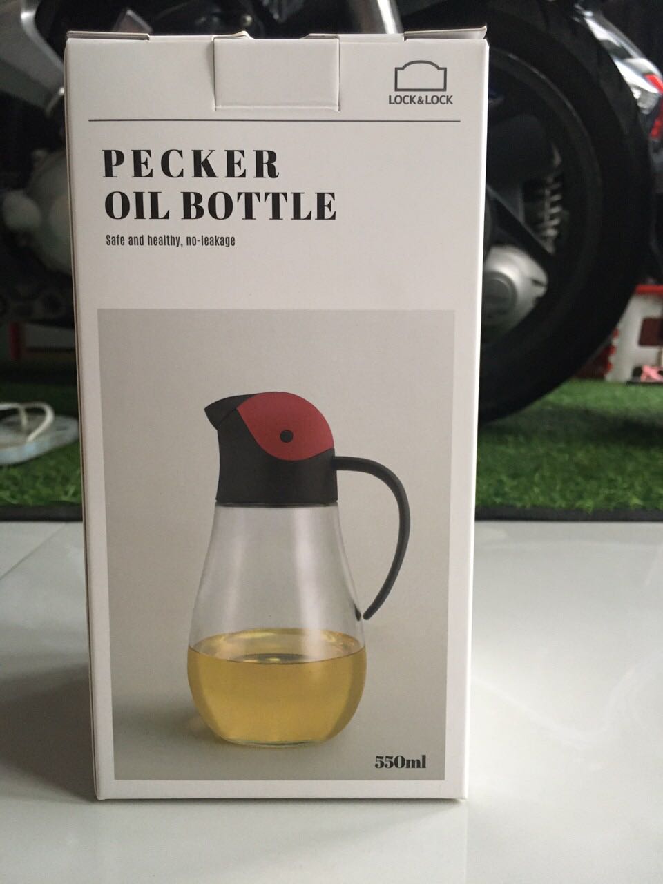 Thích chính sách của ***. Giao hàng rất nhanh. Đóng gói kỹ. Khi ko hài lòng về sp là có nhân viên gọi hỏi thăm liền. 
Riêng về sp này thì bình thuỷ tinh ko được trong suốt như hình. Còn lại ok nhé.