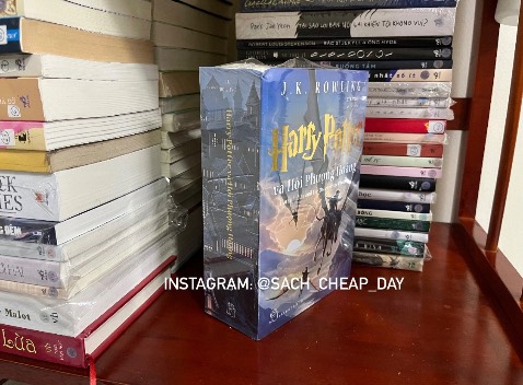 Sách cấn góc nha shop. Shop đóng gói tệ nha