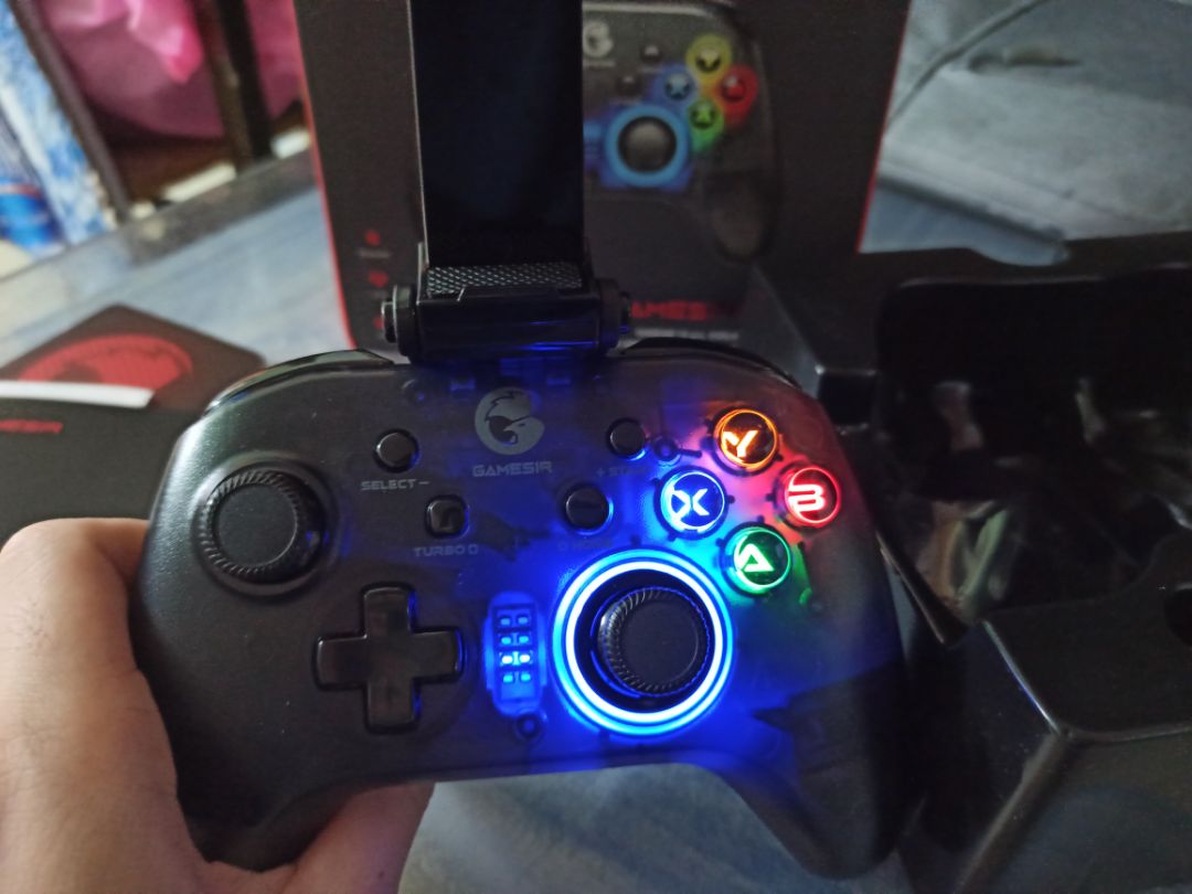 ấn tượng đầu tiên rất tốt ngon hơn logitech f310 nhiều, bền hay k thì chưa biết!