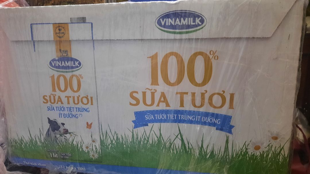 Lần thứ hai mua hàng, date mới. 
Do dịch nên vận chuyển chậm hơn hẳn lần trước nhưng thôi vẫn cho 5 sao để ủng hộ shop.