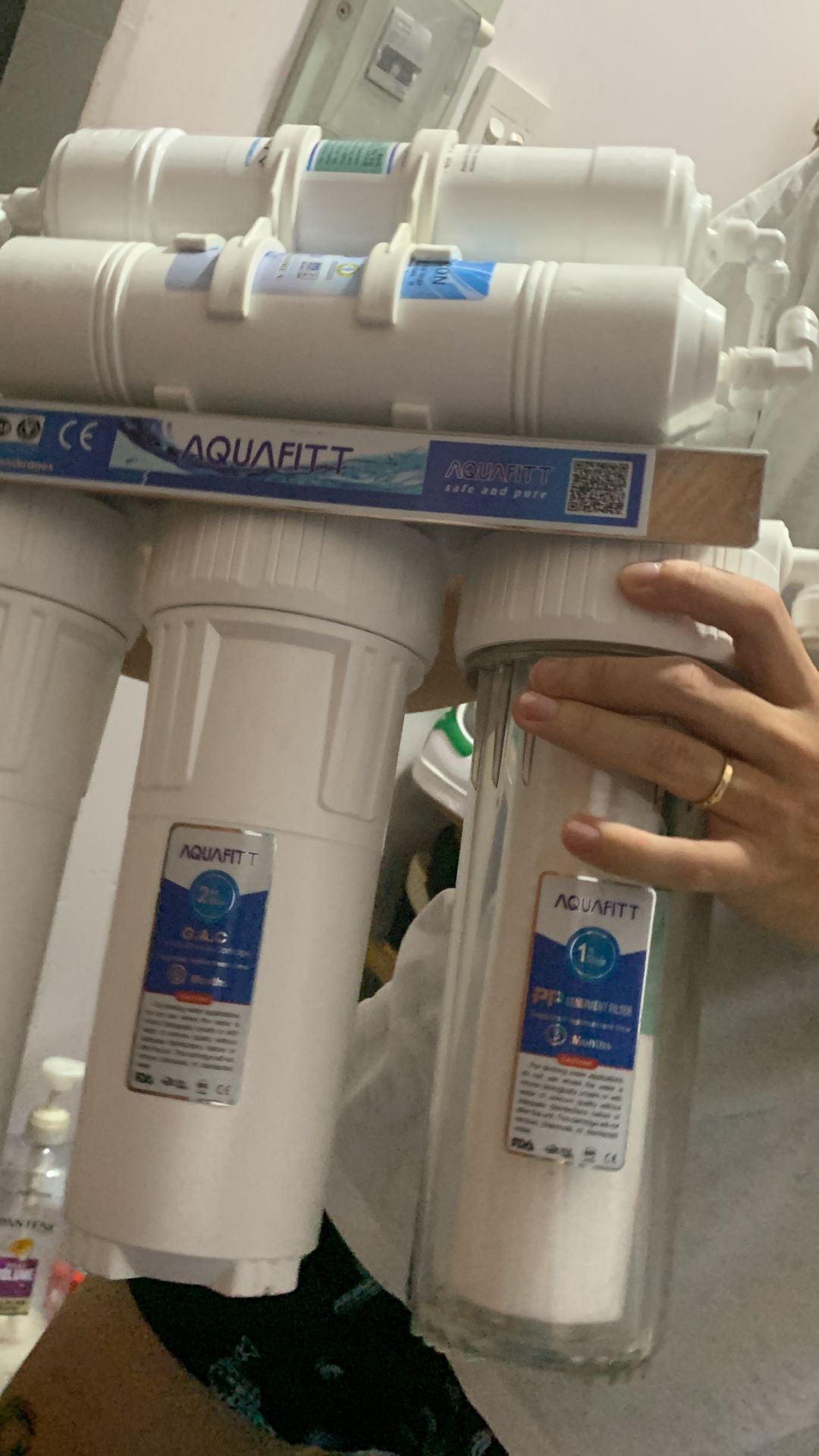 máy đẹp...phụ kiện đầy đủ...👌👌👌
đã lắp đặt xong...hài lòng...😊😊😊