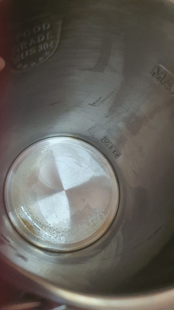 Sản phẩm CỰC KỲ TỆ. Mua về thì bên trong rỉ sét một đống, chắc chắn là bán đồ tồn kho đồ cũ cho khách. Mình cảm thấy đây là một hành động hết sức VÔ TRÁCH NHIỆM VÀ THIẾU TÔN TRỌNG KHÁCH HÀNG từ Tiki. Sẽ không bao giờ có lần thứ 2 mình mua ở đây, mọi người né ra nhé.