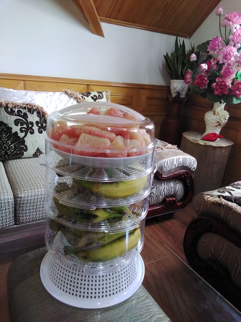 hihi sản phẩm thật lợi hại mình bỏ 2 kg bưởi và 4kg chuối luôn. từ nay không sợ con ruồi dấm làm phiền nữa .shop giao hàng đúng như hình đóng gói cẩn thận. cảm ơn shop nha.