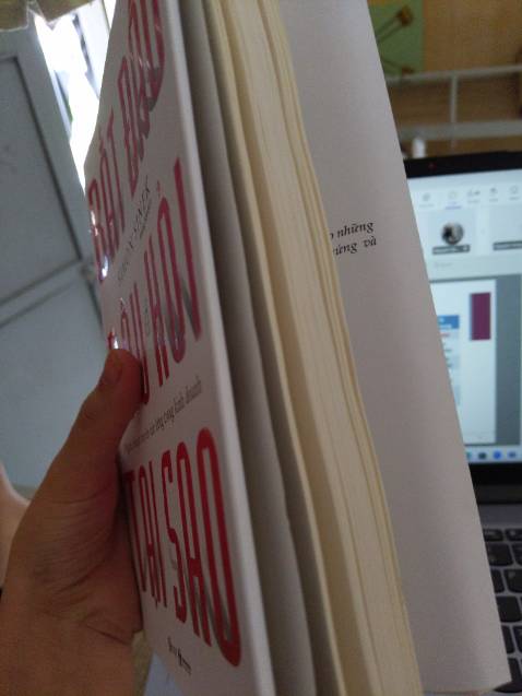 Sách có ví dụ và đọc thấy hợp lý, cho tôi một góc nhìn mới. Chia nhỏ nội dùng, có lẽ phải đọc lại lần sau mới ghi nhớ và hiểu nội dung sâu hơn, mưa seo còn 70k