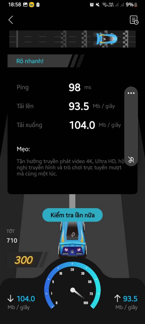 Router cấu hình phần cứng, phần mềm tốt nhất tầm giá hàng chính hãng. Wifi 6 tốc độ band 5Gh và 2Ghz đo được đều nhanh hơn so với router ac cũ của mình. Có đầy đủ các tính năng cho người dùng cơ bản: Ưu tiên tốc độ kết nối cho thiết bị dc chọn, đổi channel, giao diện app dễ dùng, giao diện trên web để cài đặt chuyên sâu. Hài lòng nhất là sóng 5Ghz đi được 2 tầng (hơn hẳn router cũ ac chỉ được 1 tầng) nên để tầng 2 là cân được cả tầng 1 tầng 3 (mình để gần cầu thang). Có cả easymesh về sau có nhu cầu có thể mua thêm mấy cái extender mesh về ghép cùng hoặc router có eash mesh. Gói nhà dùng là 150Mb ảnh là đo ở tầng 1 bắt sóng 5Ghz.