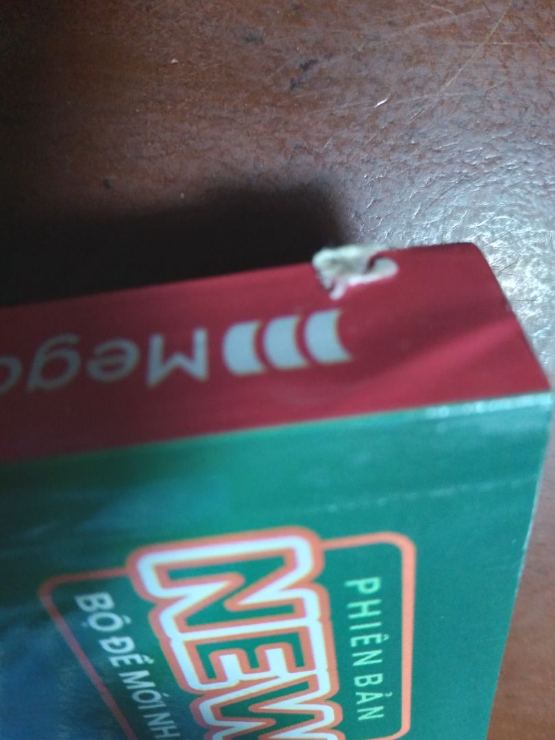 giao hàng nhanh sản phẩm ko dc trọn vẹn cho lắm vì móc méo vài chỗ khi giao hàng