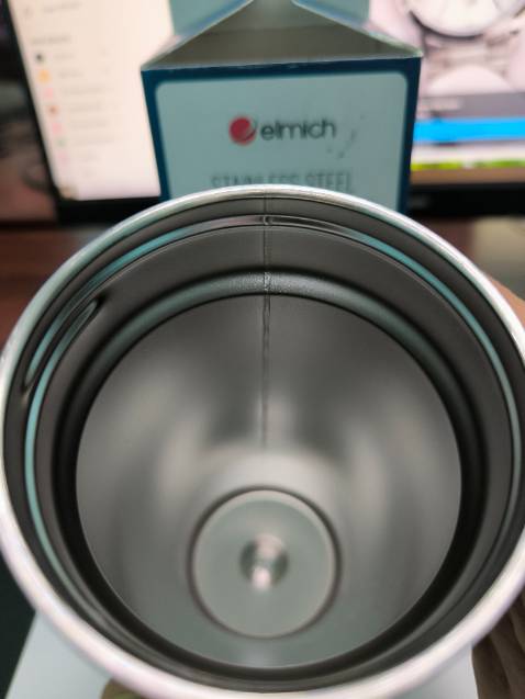 Sản phẩm tốt: chi tiết phần nhôm, sơn rất ok. Có kèm ron bộ cao su dư phòng khá chu đáo. Phần nắp nhựa thì ok. Cần kiểm tra kỹ hơn sẽ tốt.