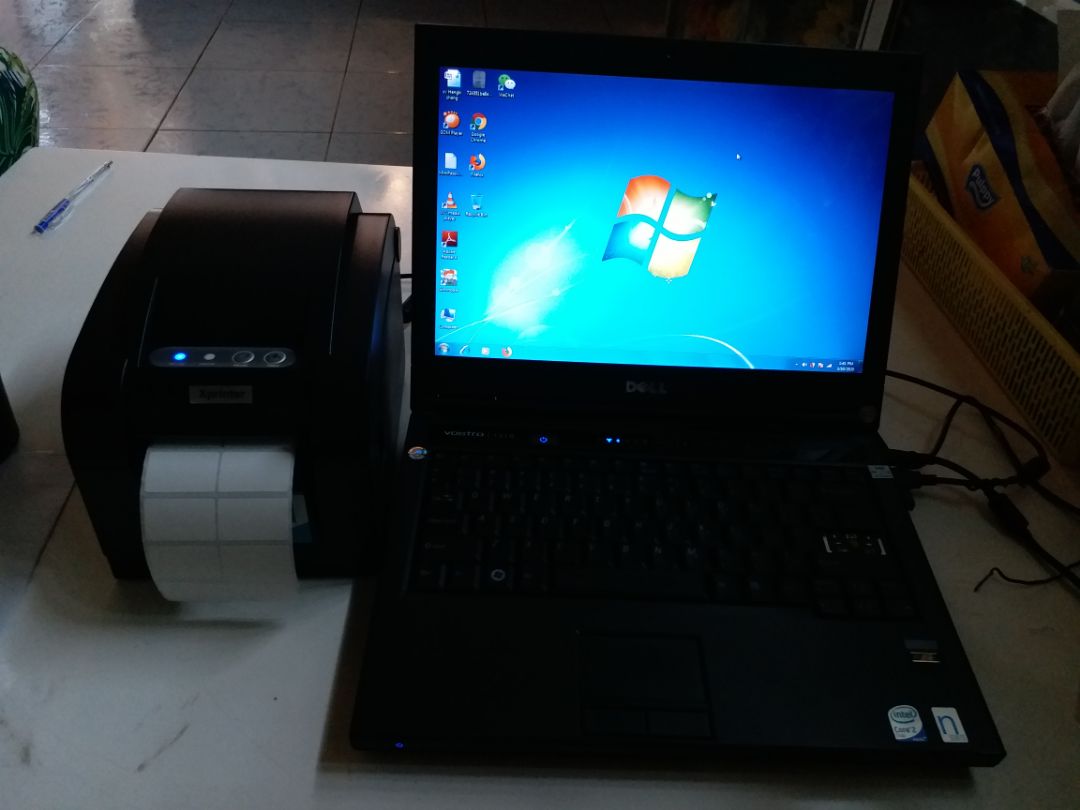 nhờ shop hổ trợ dùm .mình mua máy nay đã gần một tuần mà vẫn kg sử dụng được máy kết nói với máy tính kg được