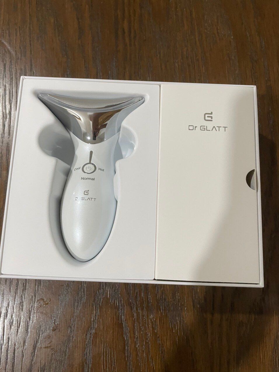 hộp gọn, máy nhỏ, mập mập mà sang, kiểu dáng nhìn hiện đại, đặc biệt mình thấy đóng gói cẩn thân là ưng ý. nói chung good