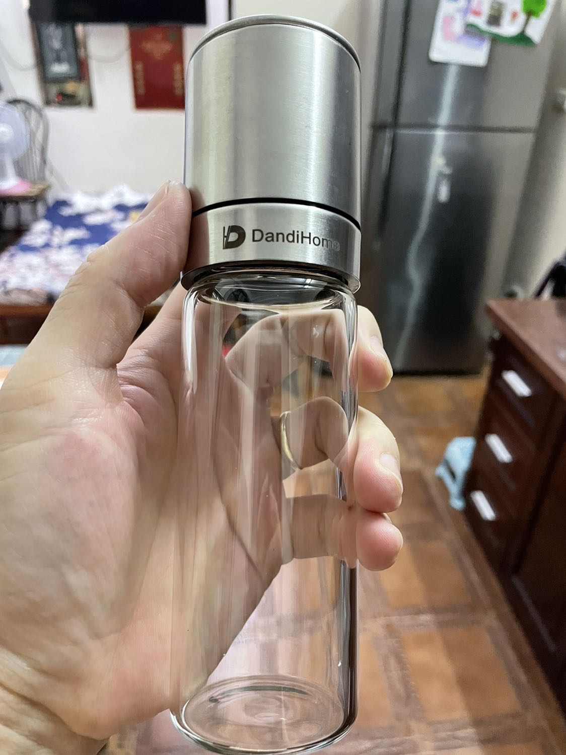 Nhìn bề ngoài đẹp, thuỷ tinh cứng cáp. Phải sử dụng thì mới biết được chất lượng nhưng ban đầu tặng shop 5 sao đã.