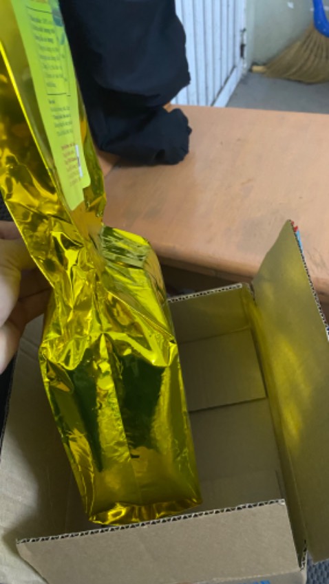 Tôi đã mua cửa hàng Khánh Nga rất nhiều nhưng mấy lần về sau toàn giao trà cũ không còn hút chân không, trà bị mất mùi, tệ quá