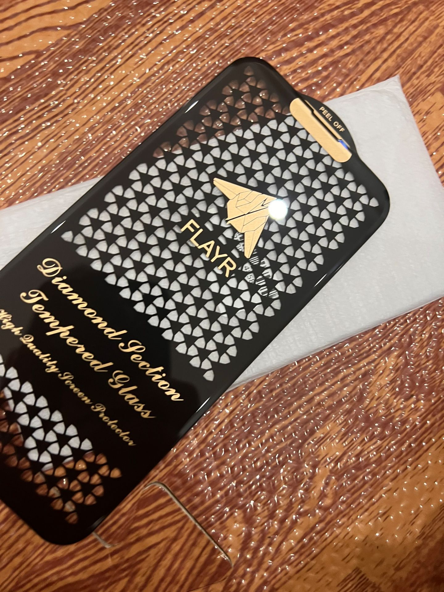 sản phẩm giá rẻ, lại còn được tặng nhiều, giao hàng nhanh, nice