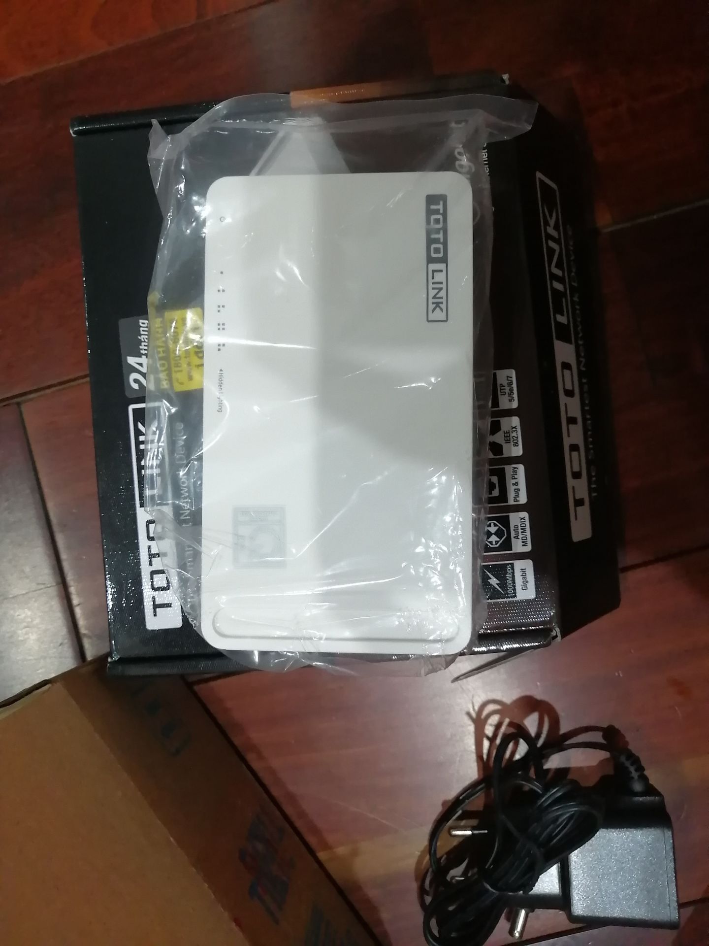 giao hàng nhanh! bảo quản cẩn thận, chất lượng đường truyền ổn định. cám ơn shop.