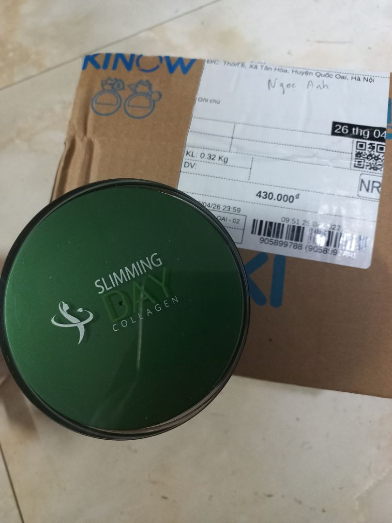 mình muốn đổi trả hàng vì màu kem và nắp đậy lọ kem không giống như trên quảng cáo mình muốn đổi trả hàng vì màu kem và nắp đậy lọ kem không giống như trên quảng cáo